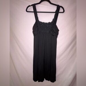 Elle Elegant Black Midi Dress